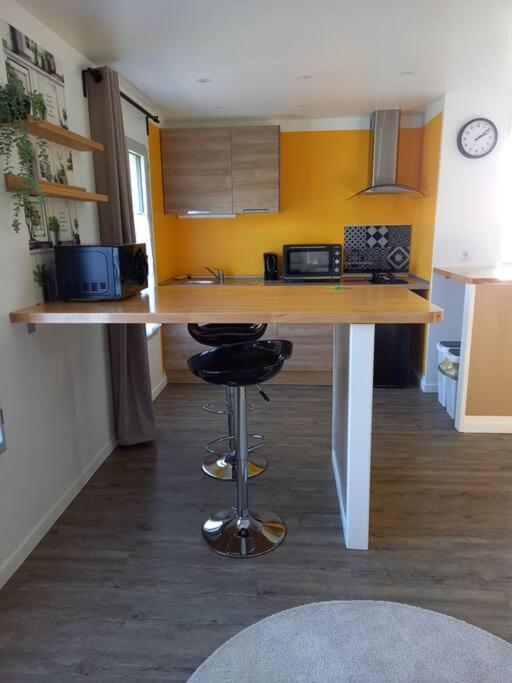 La Grelauderie 4 Apartment Saintes Bagian luar foto